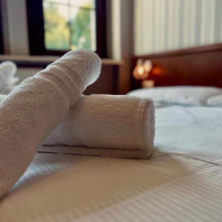 Ikura Hotel Self-Check-In 路德斯塔德·艾斯勒本 外观 照片